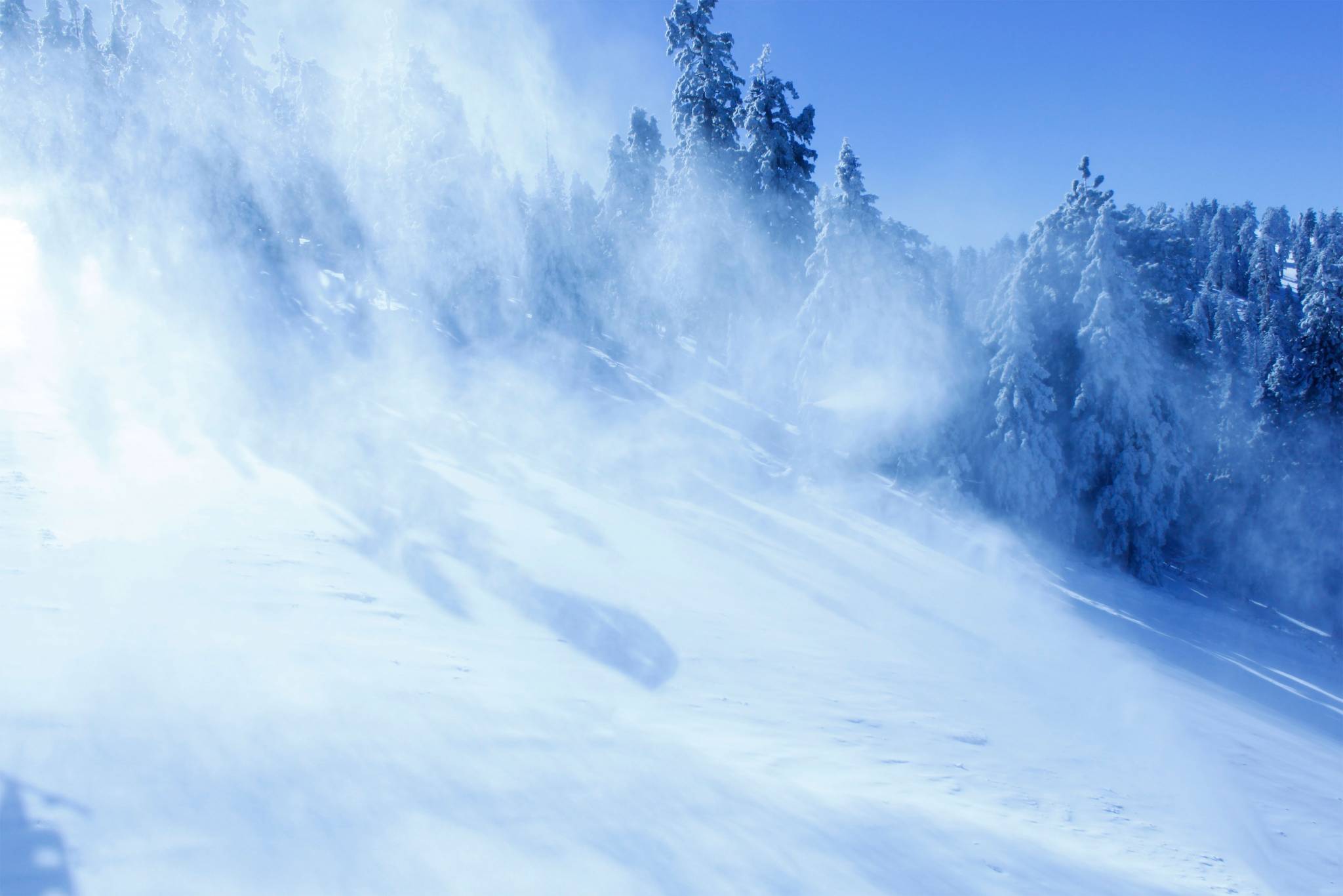 snowfall_bg